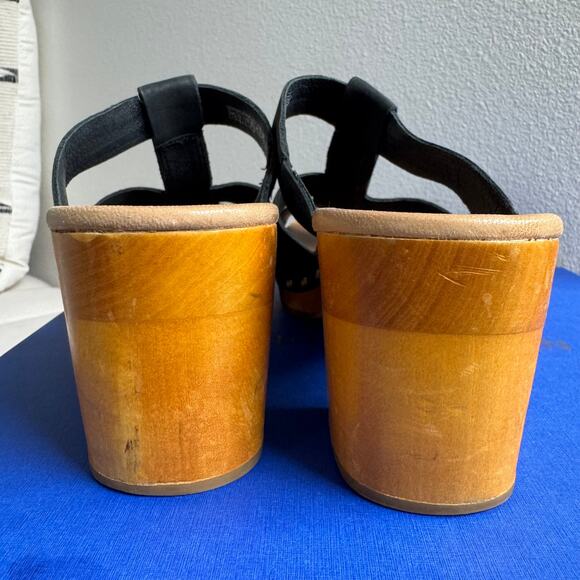 UGG Australia Jennie Black Leather Studded Boho Wooden Clog Sandals Size 9 - Picture 2 of 9